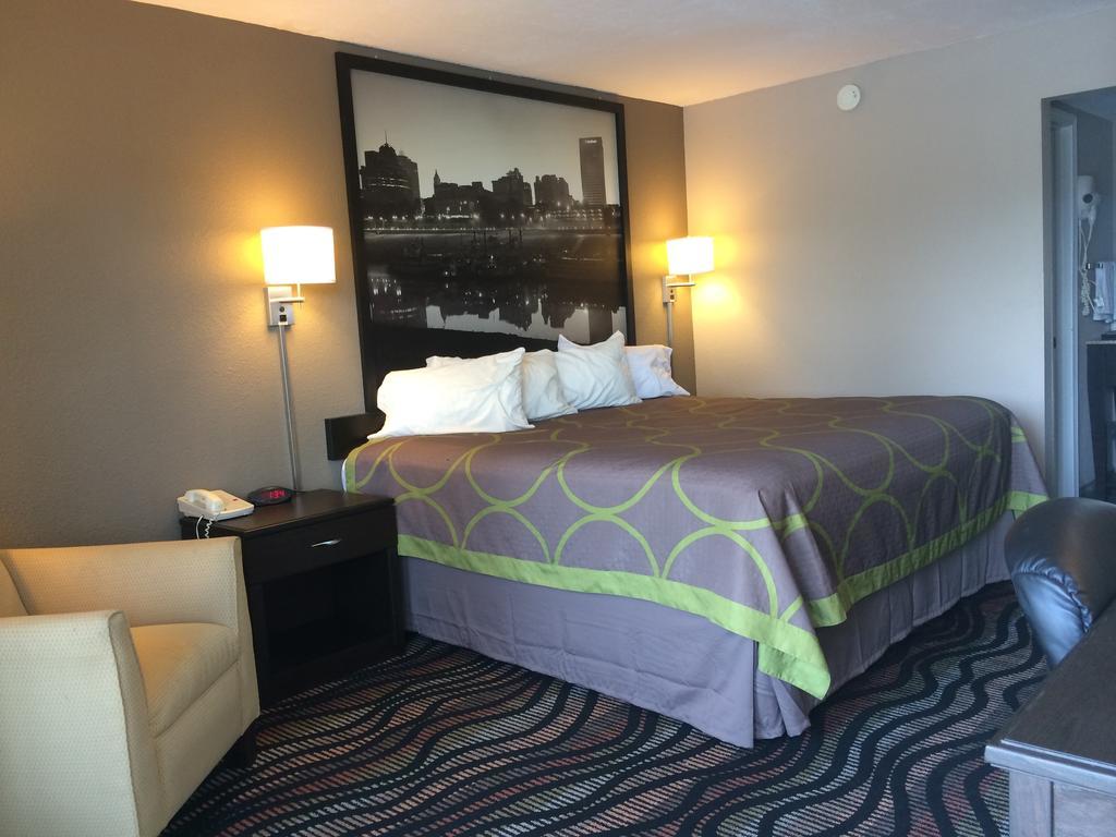 Super 8 By Wyndham Lakeland Bilik gambar